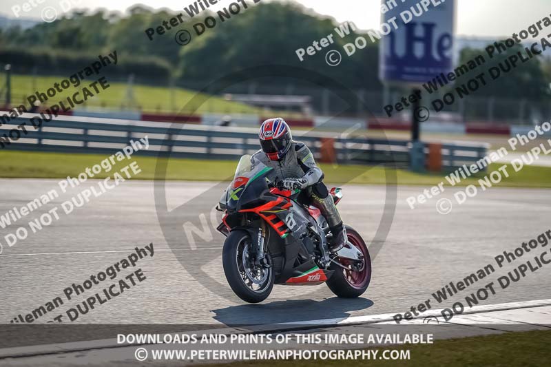 donington no limits trackday;donington park photographs;donington trackday photographs;no limits trackdays;peter wileman photography;trackday digital images;trackday photos
